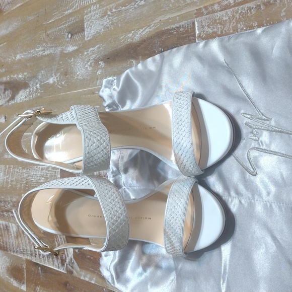 New Giusepe Zanotti snakeskins Heels - Picture 6 of 6